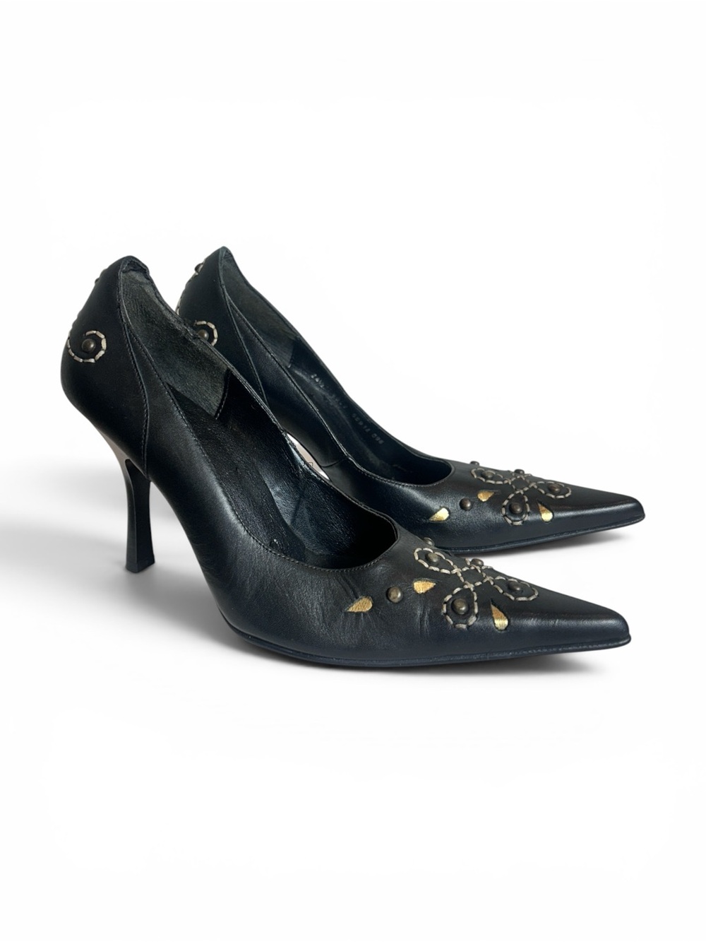 Vintage Black Pointed-Toe Heels Hand Cut Designs